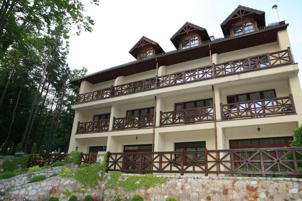 Osrodek Morsko Plus Hotel Luaran gambar