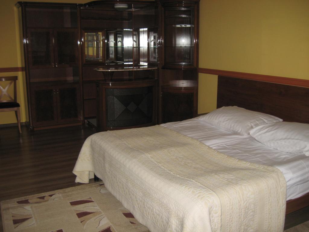Osrodek Morsko Plus Hotel Luaran gambar