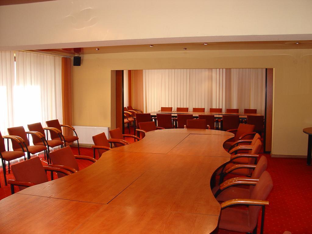 Osrodek Morsko Plus Hotel Luaran gambar