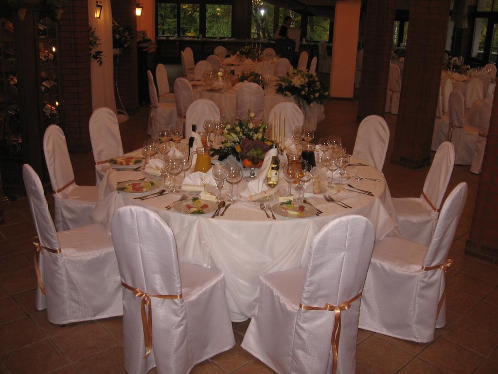 Osrodek Morsko Plus Hotel Luaran gambar