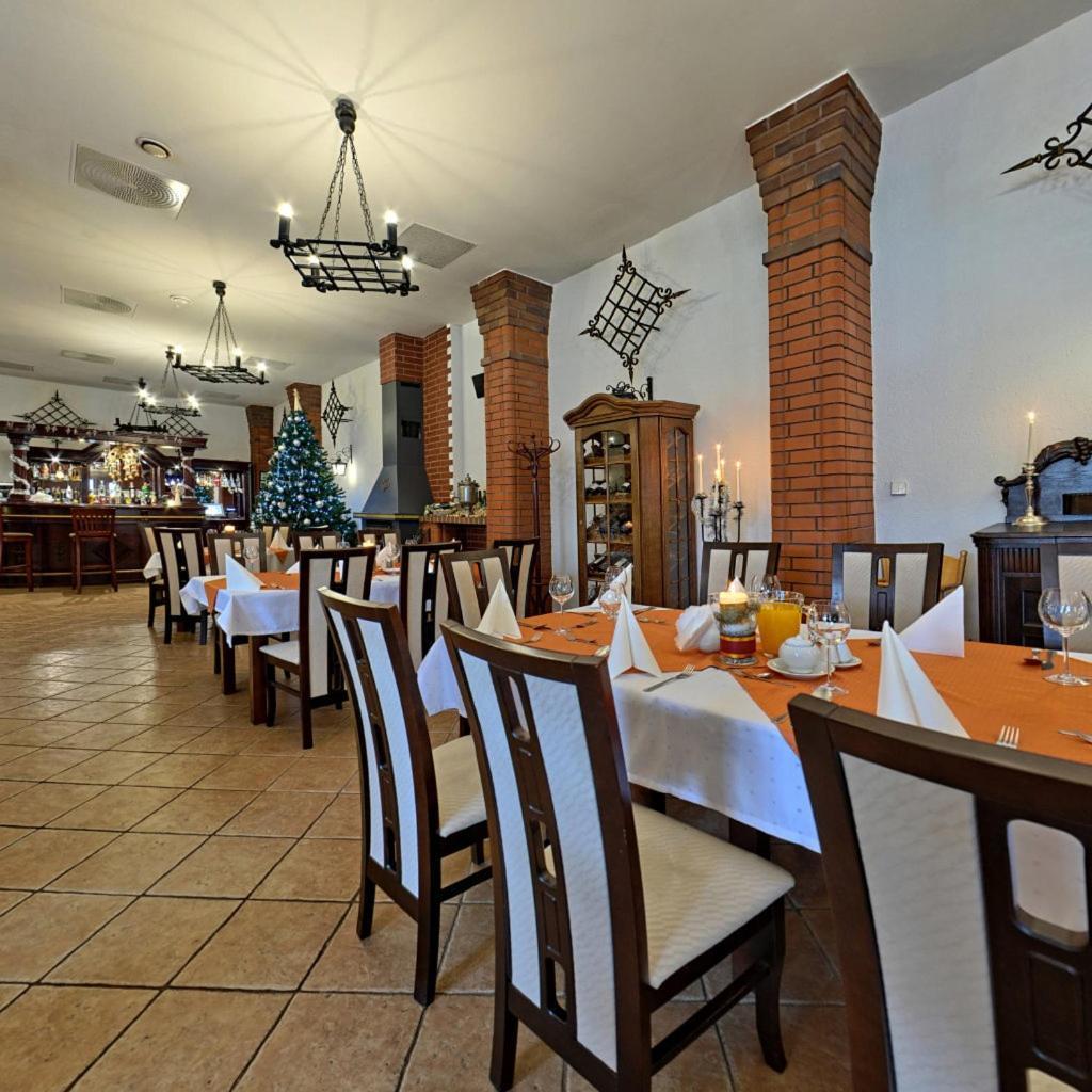 Osrodek Morsko Plus Hotel Luaran gambar
